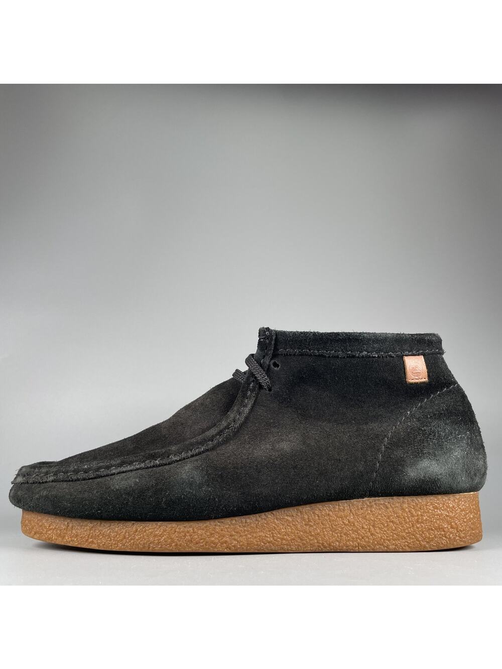 Clark's Wallabee Men's Size 10.5 Black Suede Casual Chukka Ankle Boots Shoes GUC